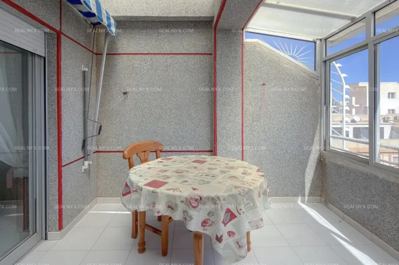 Playa de los Locos! Cozy penthouse with a spacious terrace and excellent open views, just 380 metres from the sea.