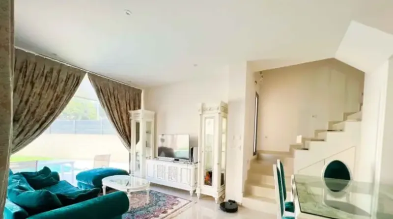 Villa estilo hi-tech