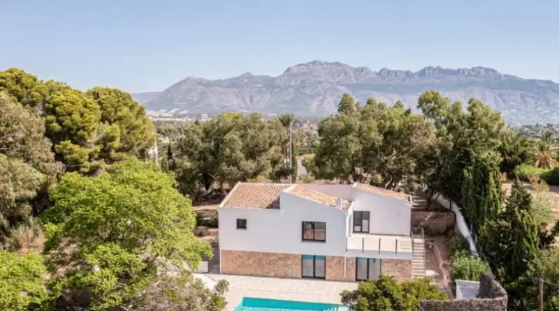 Fabulosa villa de estilo moderno