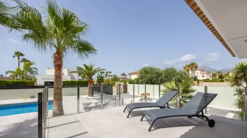 Hermosa villa moderna