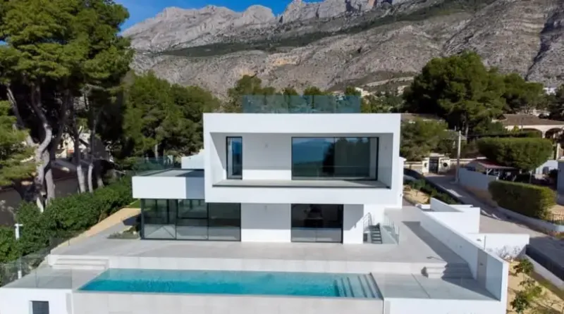 Impresionante villa de nueva construcción