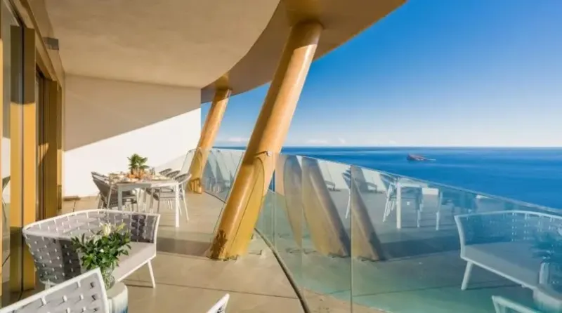 DIAMONDS RESIDENCES BY INTEMPO