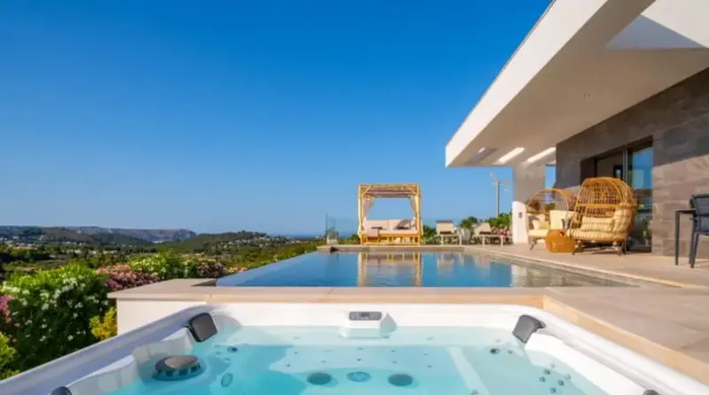 Lujosa villa moderna