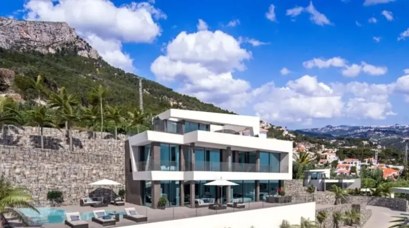 Villa moderna con impresionantes vistas panorámicas al mar