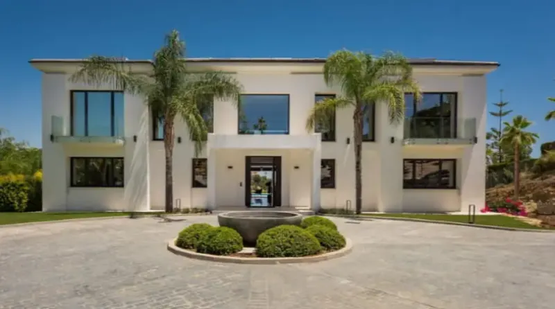 Magnífica villa con una entrada impresionante