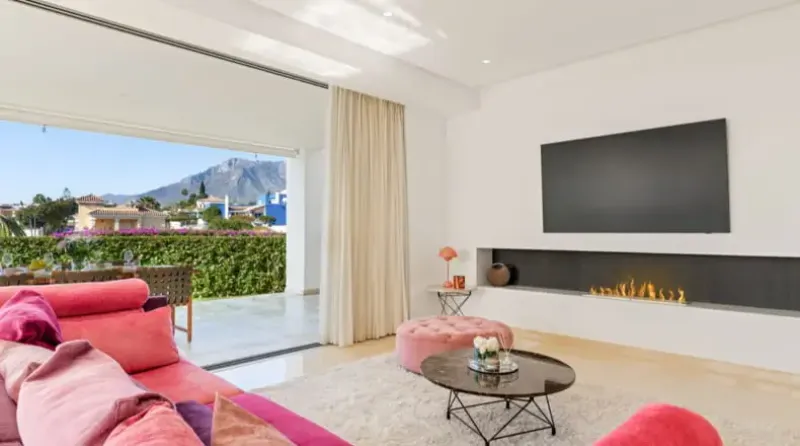 Moderna y exclusiva villa cerca de la playa