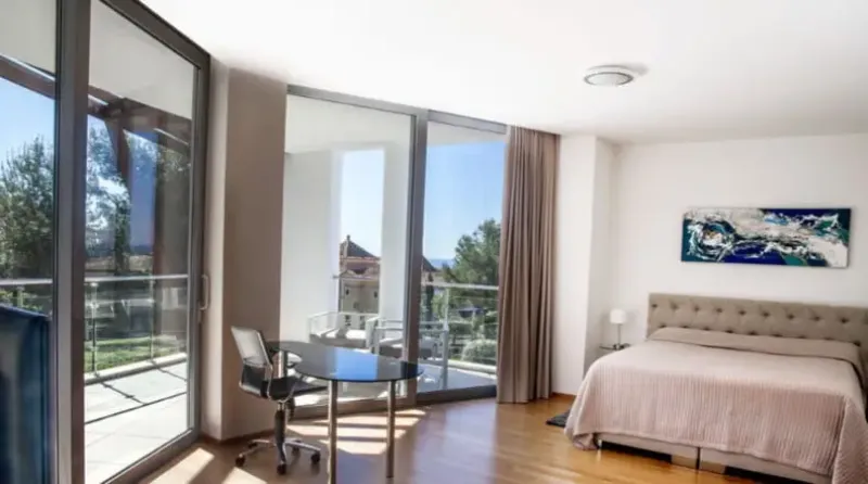 Prestigiosa villa con espacioso diseño interior