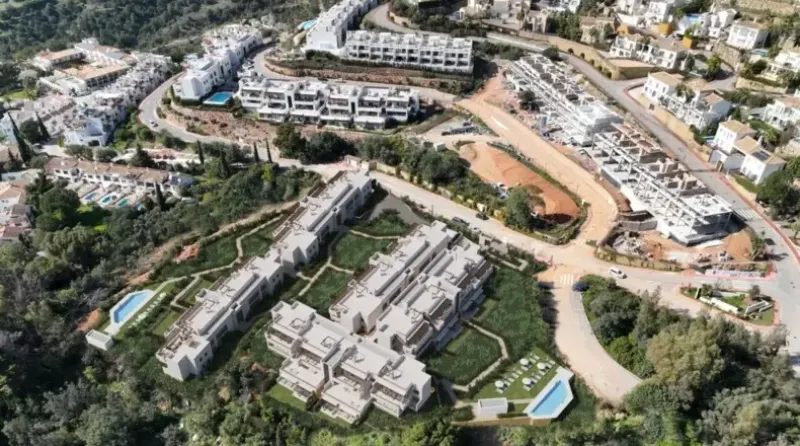 Almazara Gardens
