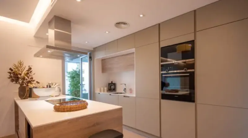 Moderno y espacioso apartamento