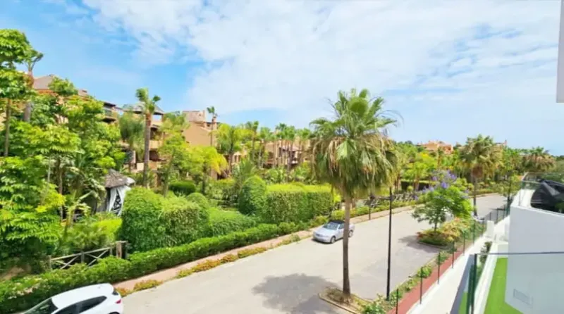 El Campanario Hills