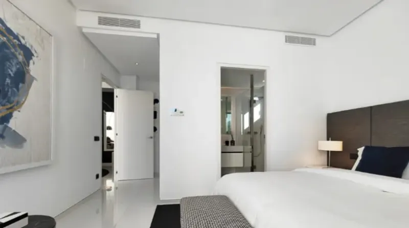 Exclusiva villa con impresionantes vistas al mar y a la montaña