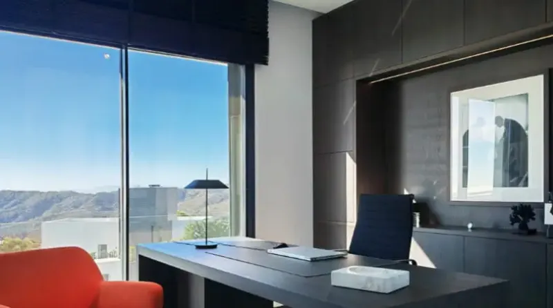 Exclusiva villa con impresionantes vistas al mar y a la montaña