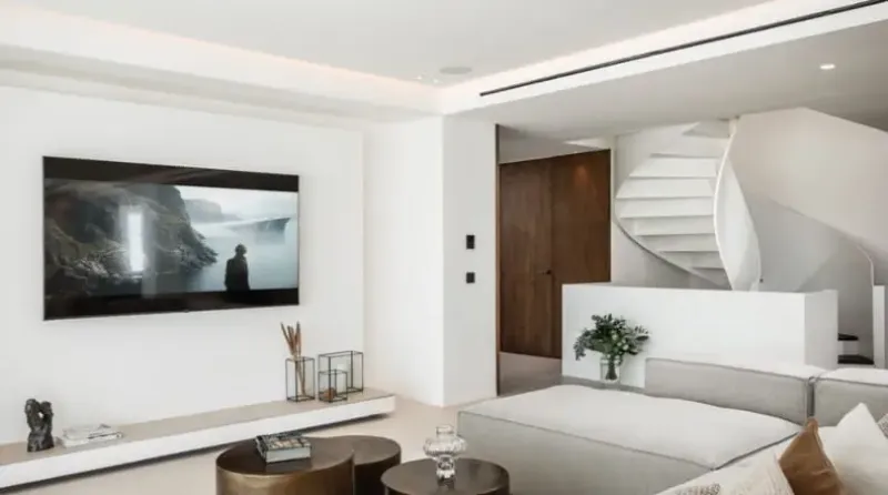 Impresionante villa contemporánea de estilo moderno en primera línea de golf