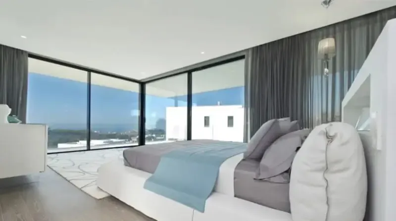 Mirabella Hills