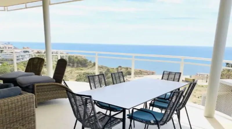 Apartamento de lujo con vistas al mar