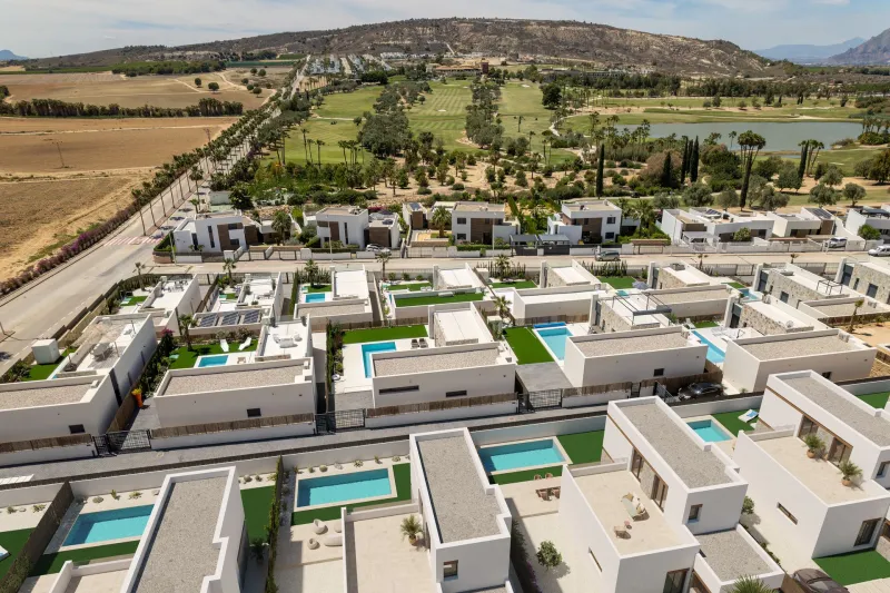 Villa v La Rellana
