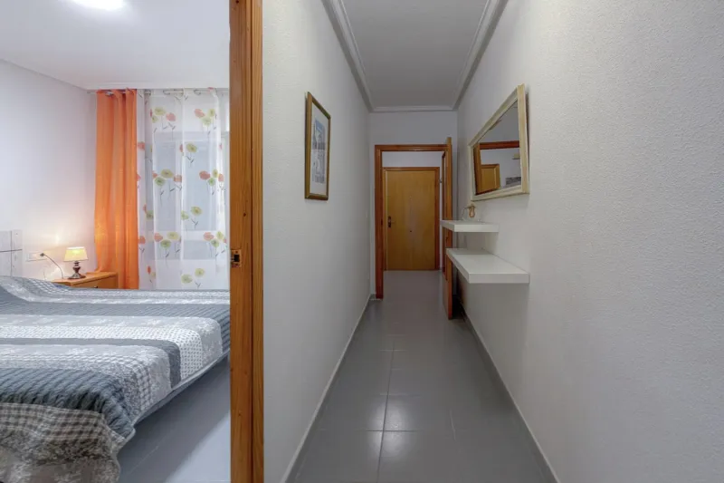 Playa de los Locos! Cozy, partially renovated apartment in a prime location, just 170 meters from the sea.