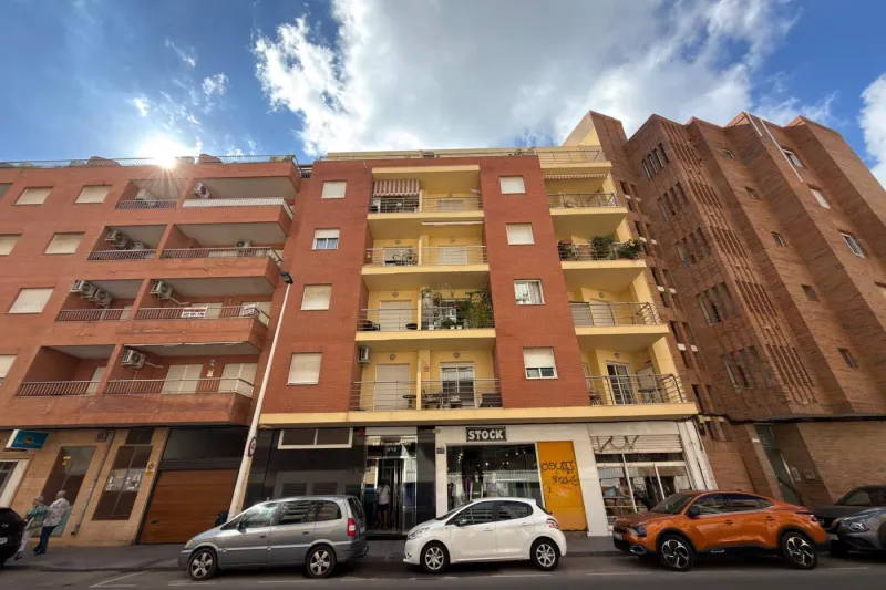 Acequion! Fantastic apartment with a spacious terrace and side sea views + a huge communal swimming pool (300 meters from the beach)