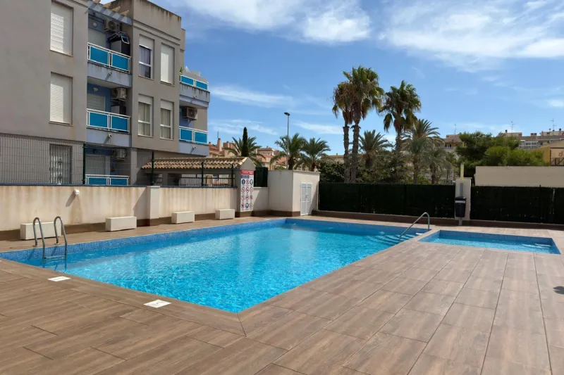 Playa del Cura! Nádherný apartmán (postavený v roce 2007) s kvalitním provedením + krásný společný bazén (800 metrů od pláže)