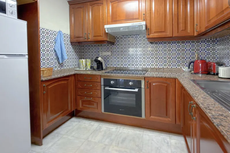Atalayas! Úchvatný, výjimečně dobře navržený apartmán, určený exkluzivně pro vás + 2 společné bazény (300 m od pláže)