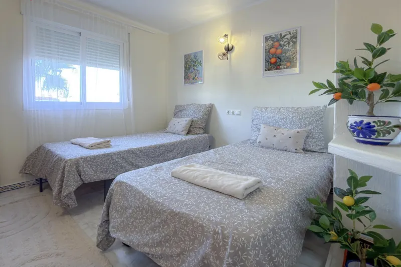 Atalayas! Úchvatný, výjimečně dobře navržený apartmán, určený exkluzivně pro vás + 2 společné bazény (300 m od pláže)