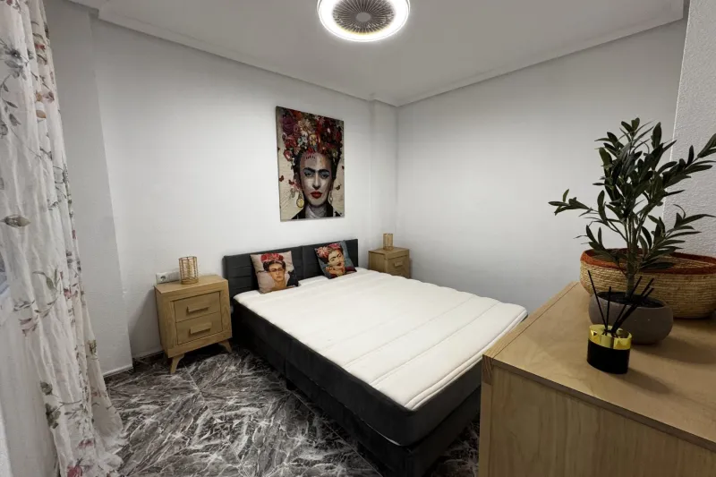 Kompletně zrekonstruovaný apartmán jen pár kroků od moře!