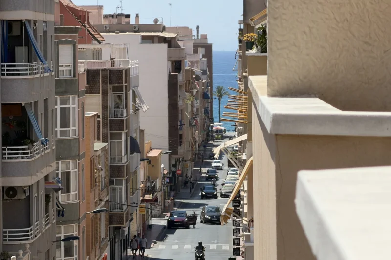 Stunning penthouse with 4 bedrooms and massive terrace