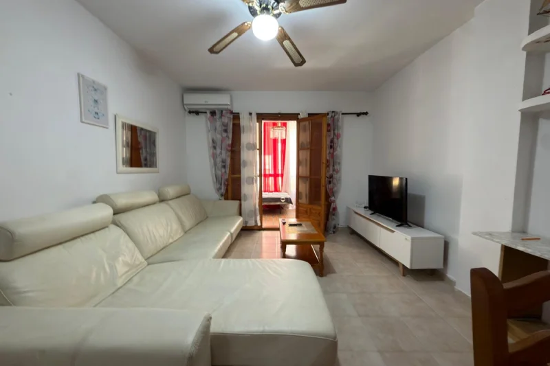 Playa de los Locos! Spacious apartment with an excellent layout