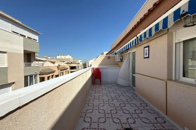 La Mata! Spectacular penthouse with a massive terrace, 200 meters from the beach