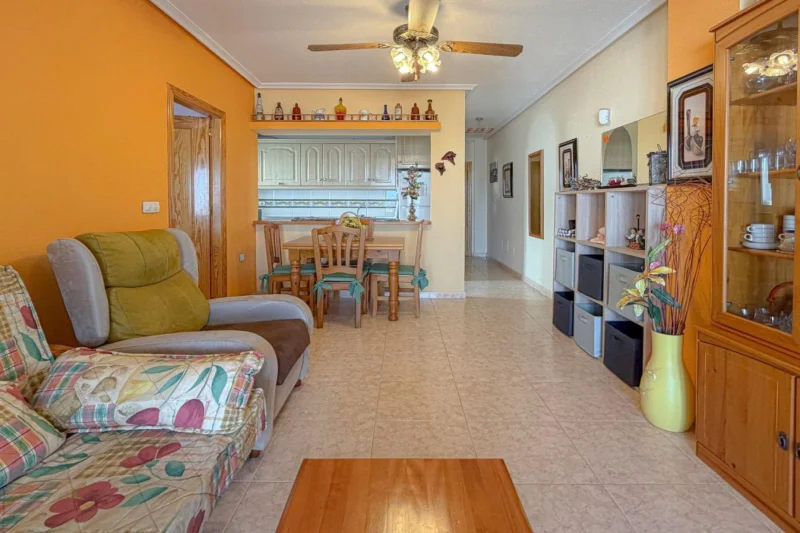 Velkolepý střešní apartmán s obrovskou terasou a úchvatnými panoramatickými výhledy + společný bazén