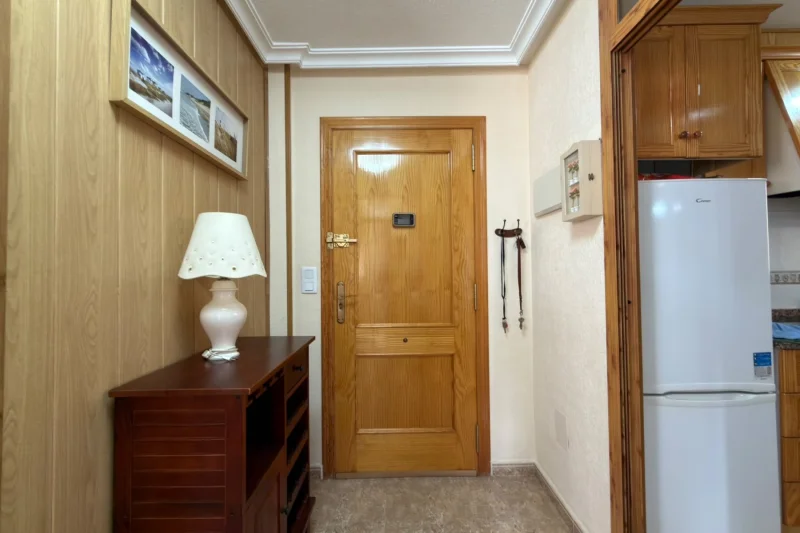 Cozy, bright, and functional apartment 400 meters from Los Locos beach