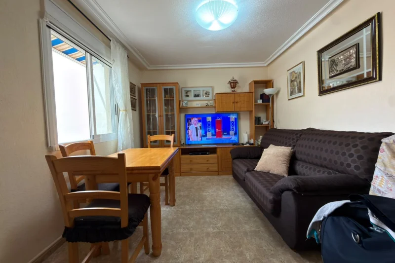 Cozy, bright, and functional apartment 400 meters from Los Locos beach
