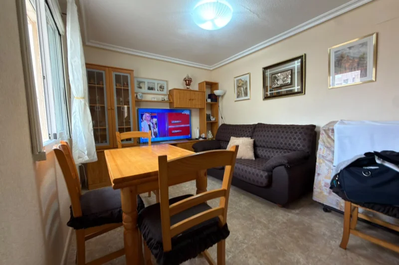 Cozy, bright, and functional apartment 400 meters from Los Locos beach
