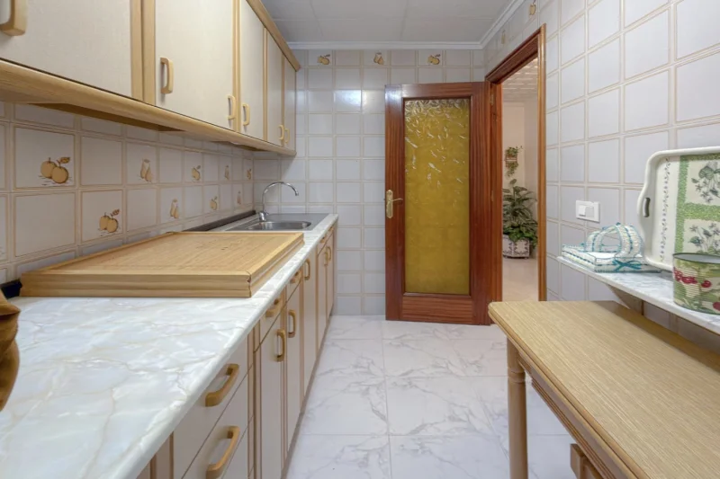 Right on the beachfront! Fantastic apartment