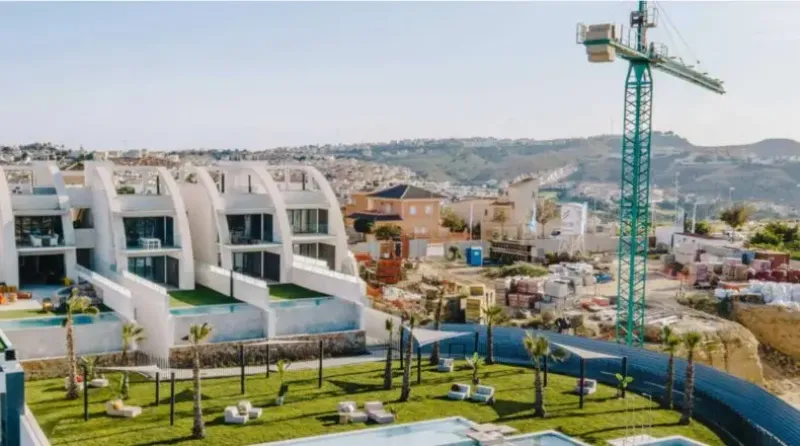LUXURY APARTMENTS OCEANIC