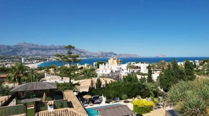 Exquisita villa con vistas al mar