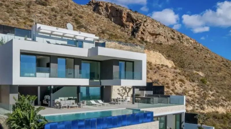 Hills Houses