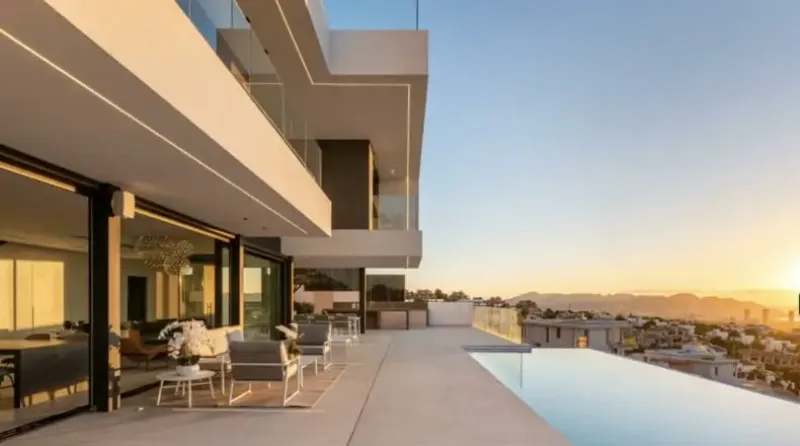 Hills Houses
