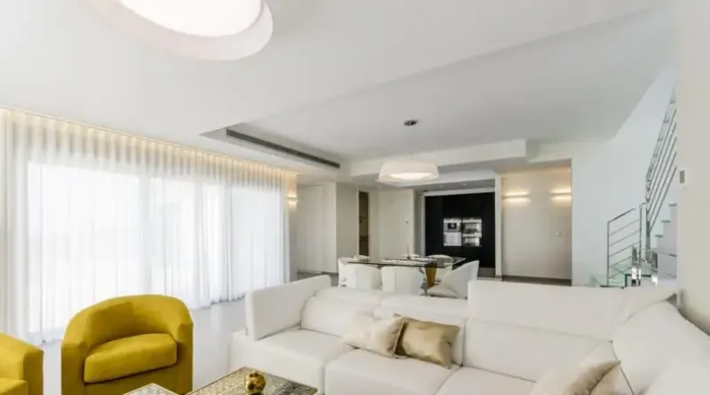 Amay Deluxe Modelo Penelopa